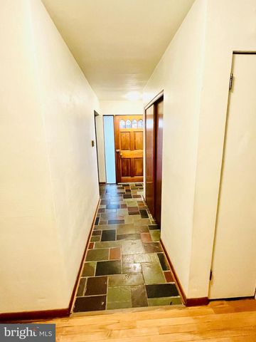 5 FIELDCREST DR, Tunkhannock, PA 18657