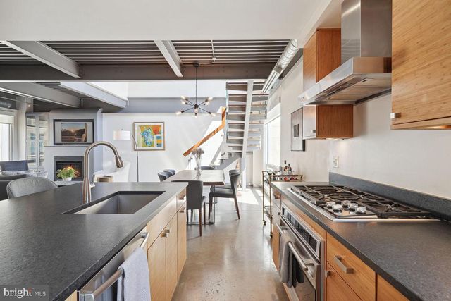 2351 Champlain St NW Apt P3, Washington, DC 20009