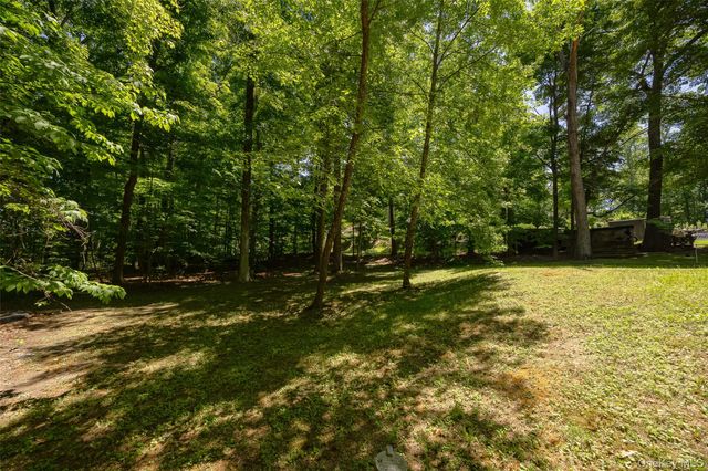662 Willow Brook Road, Clinton Corners, NY 12514