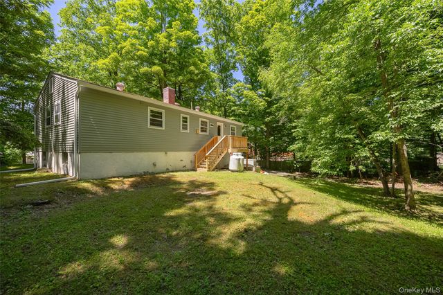 662 Willow Brook Road, Clinton Corners, NY 12514