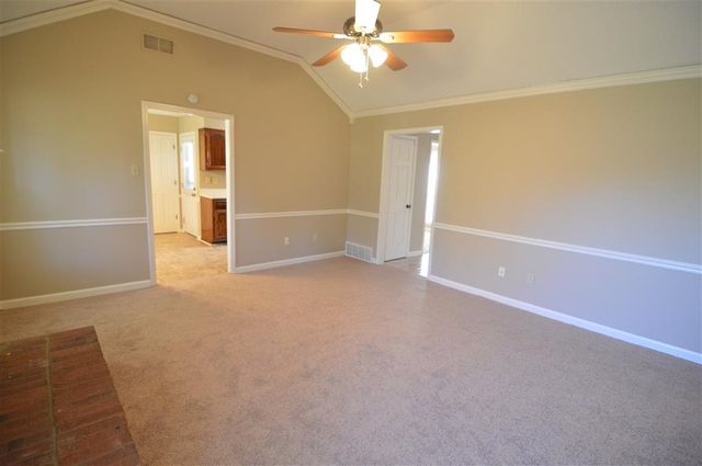 2717 DEER GLADE LN, Memphis, TN 38133