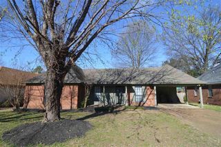 2717 DEER GLADE LN, Memphis, TN 38133