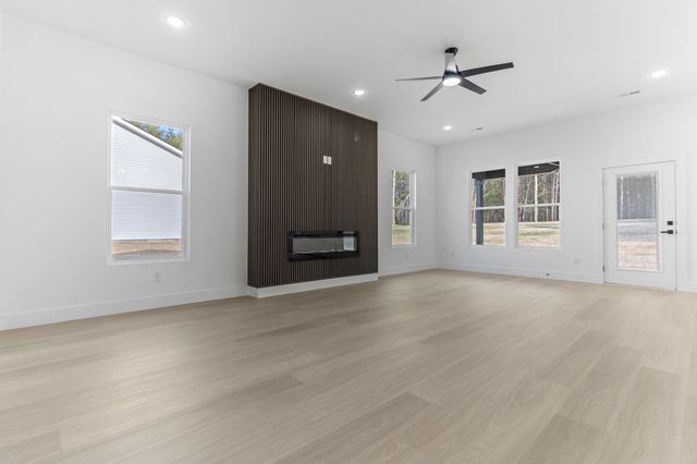 319 Gwinn Mill Road, Pauline, SC 29376