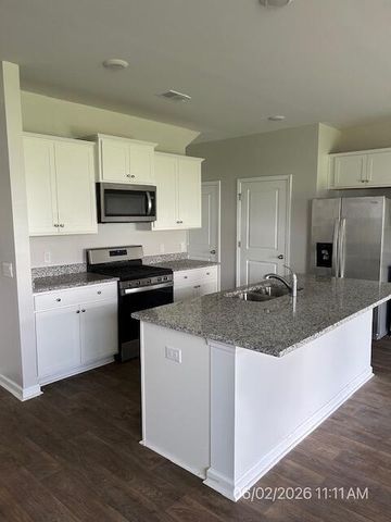 190 Lagoona Drive, Summerville, SC 29483