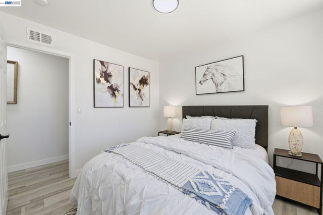 31070 Meadowbrook Ave, Hayward, CA 94544