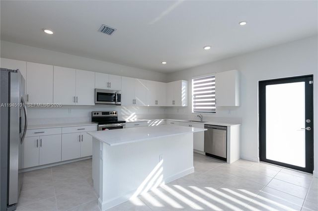 12990 SW 229th Ter, Miami, FL 33170