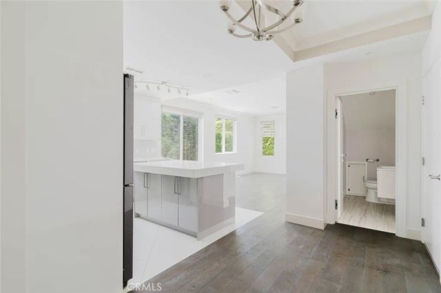 4418 Kingswell Avenue, Los Angeles, CA 90027