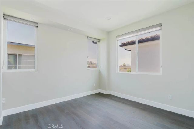 4418 Kingswell Avenue, Los Angeles, CA 90027