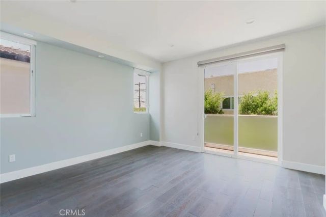 4418 Kingswell Avenue, Los Angeles, CA 90027