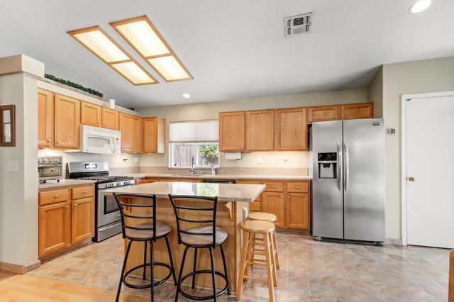 10659 Basie Way, Rancho Cordova, CA 95670