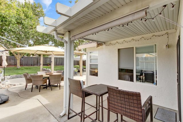 10659 Basie Way, Rancho Cordova, CA 95670