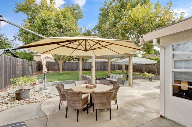 10659 Basie Way, Rancho Cordova, CA 95670