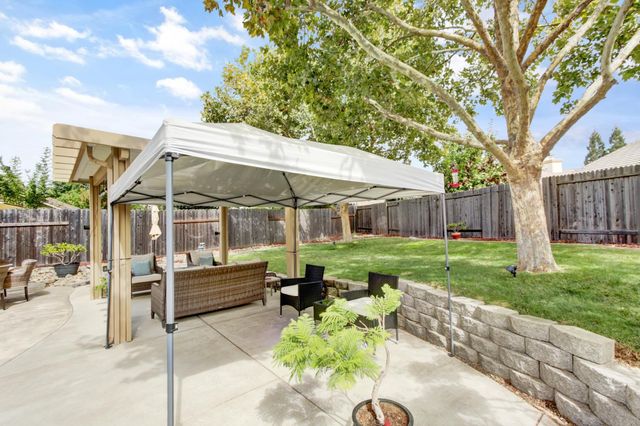 10659 Basie Way, Rancho Cordova, CA 95670