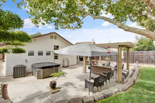 10659 Basie Way, Rancho Cordova, CA 95670