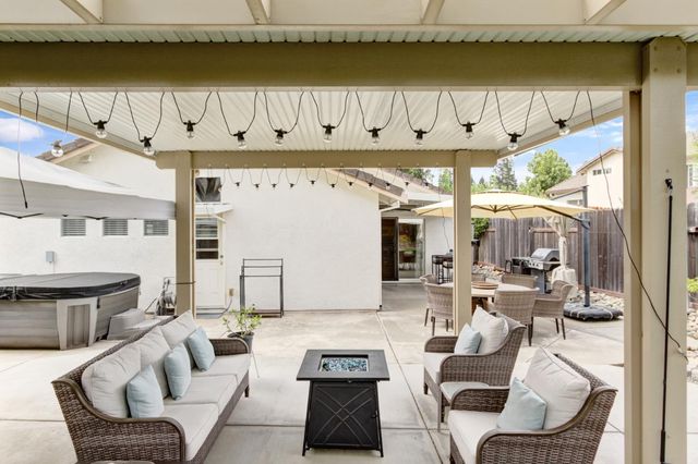 10659 Basie Way, Rancho Cordova, CA 95670