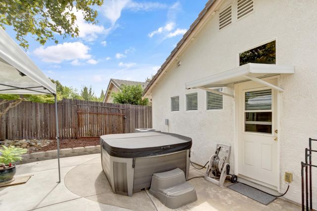10659 Basie Way, Rancho Cordova, CA 95670