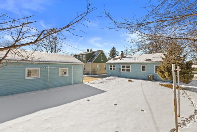 1330 S 103rd STREET, West Allis, WI 53214