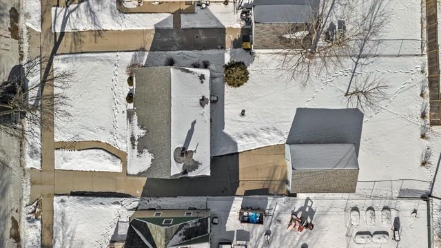 1330 S 103rd STREET, West Allis, WI 53214