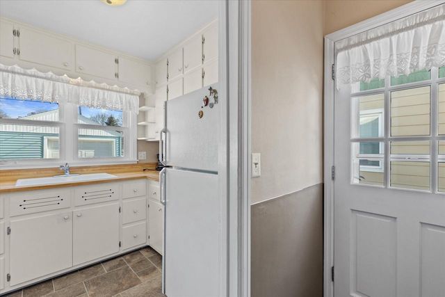 1330 S 103rd STREET, West Allis, WI 53214