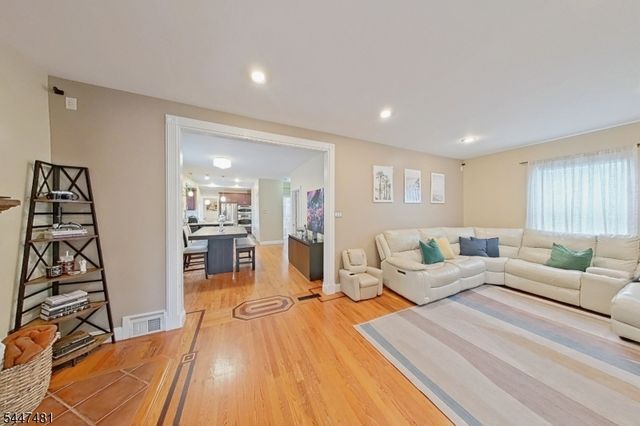 57 Furber Ave, Linden City, NJ 07036