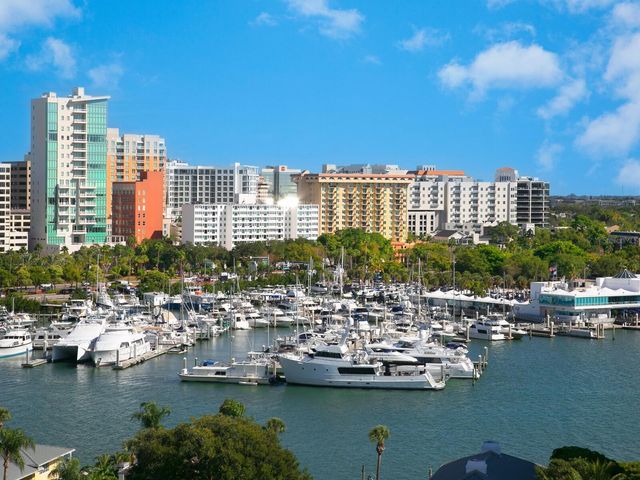 332 BOB WHITE WAY, Sarasota, FL 34236