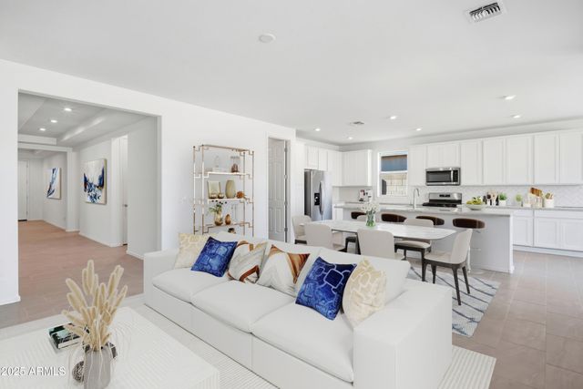 19020 W STELLA Avenue, Waddell, AZ 85355