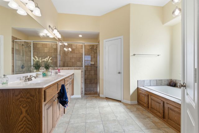 437 Adair Lane, Weatherford, TX 76088