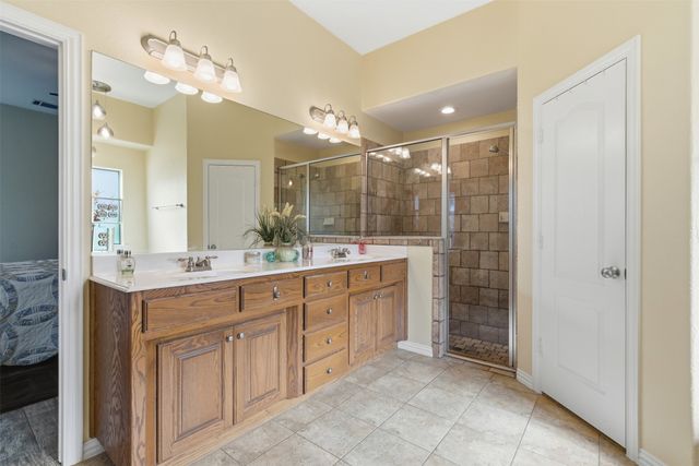 437 Adair Lane, Weatherford, TX 76088