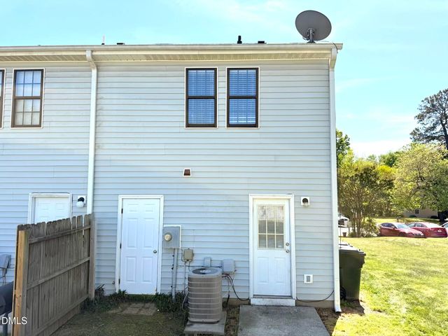 8253 Merriweather Circle, Raleigh, NC 27616