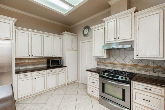 3699 Grayson Lane, Beaumont, TX 77713