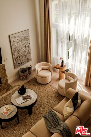844 17th Street 105, Santa Monica, CA 90403
