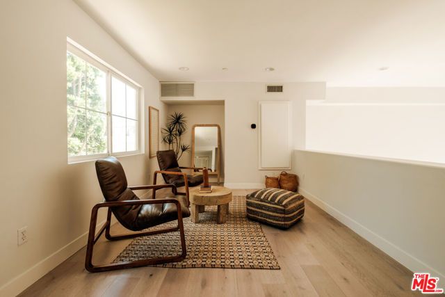 844 17th Street 105, Santa Monica, CA 90403