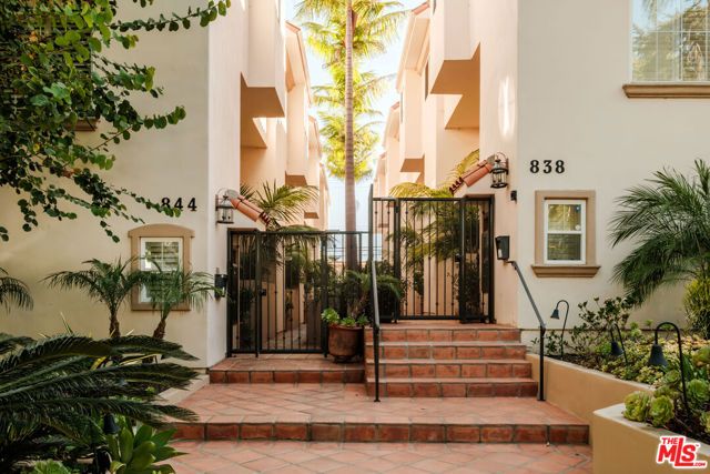 844 17th Street 105, Santa Monica, CA 90403