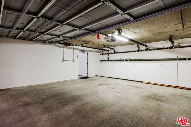 844 17th Street 105, Santa Monica, CA 90403