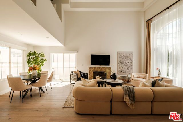 844 17th Street 105, Santa Monica, CA 90403
