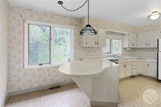 1323 Granite, Billings, MT 59102