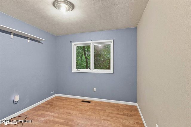 4010 Resurrection Drive, Anchorage, AK 99504