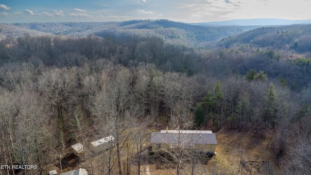 258 Charlie Newberry Rd, Lancing, TN 37770