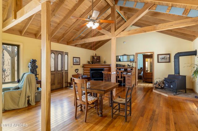 258 Charlie Newberry Rd, Lancing, TN 37770