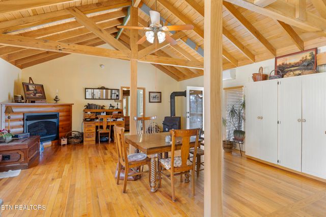 258 Charlie Newberry Rd, Lancing, TN 37770