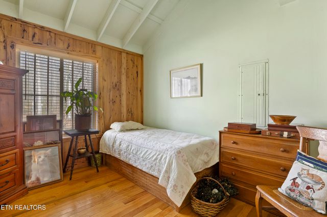 258 Charlie Newberry Rd, Lancing, TN 37770