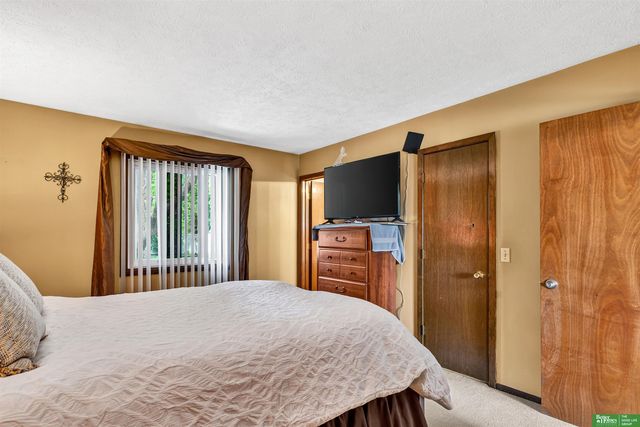 2612 Ponderosa Drive, Bellevue, NE 68123