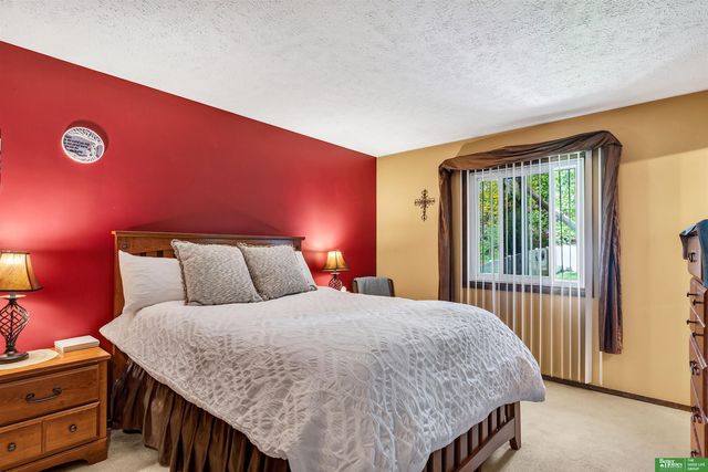 2612 Ponderosa Drive, Bellevue, NE 68123