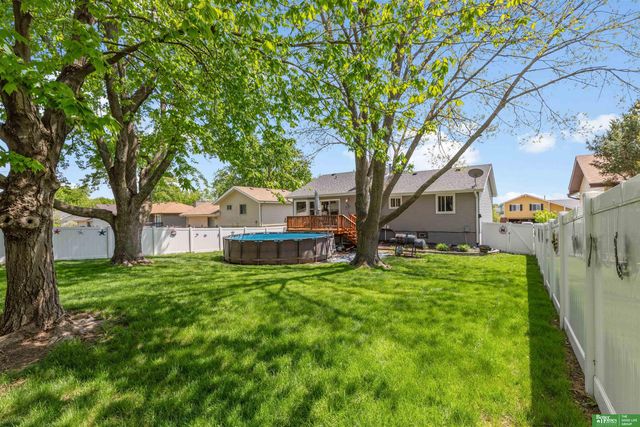 2612 Ponderosa Drive, Bellevue, NE 68123