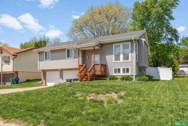 2612 Ponderosa Drive, Bellevue, NE 68123