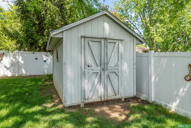 2612 Ponderosa Drive, Bellevue, NE 68123