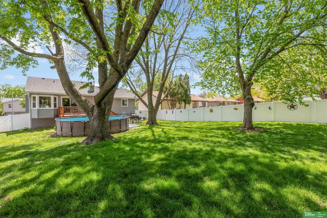 2612 Ponderosa Drive, Bellevue, NE 68123
