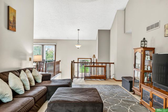 2612 Ponderosa Drive, Bellevue, NE 68123