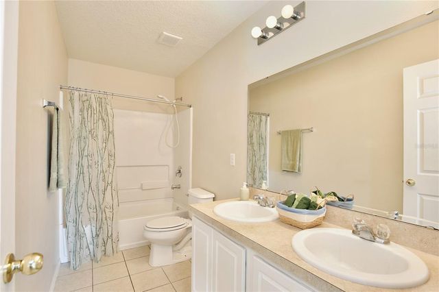 4901 STONE ACRES CIRCLE, St Cloud, FL 34771
