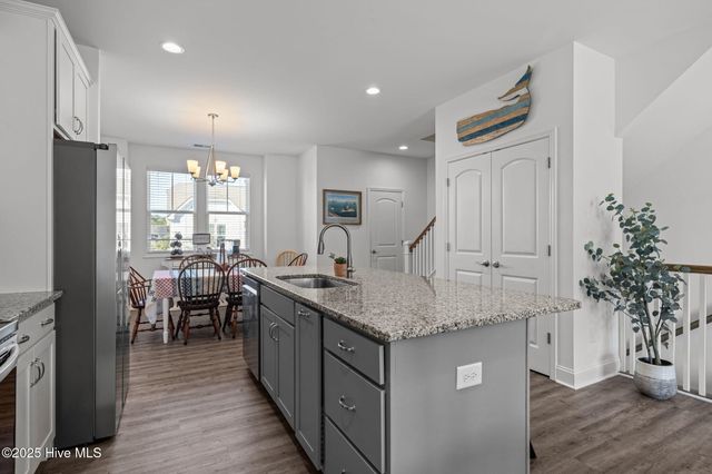 208 Gray Duck Drive, Beaufort, NC 28516